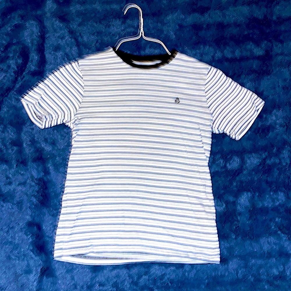 Volcom Blue Stripe Tee (S) 💎